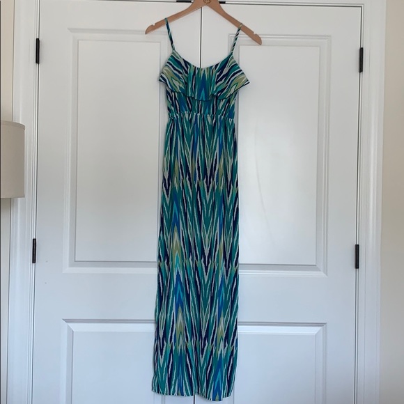 Soprano Dresses & Skirts - Blue print maxi dress with side slit